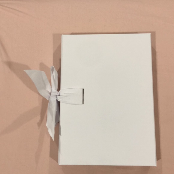 Chloe Notebook - Picture 3 of 5